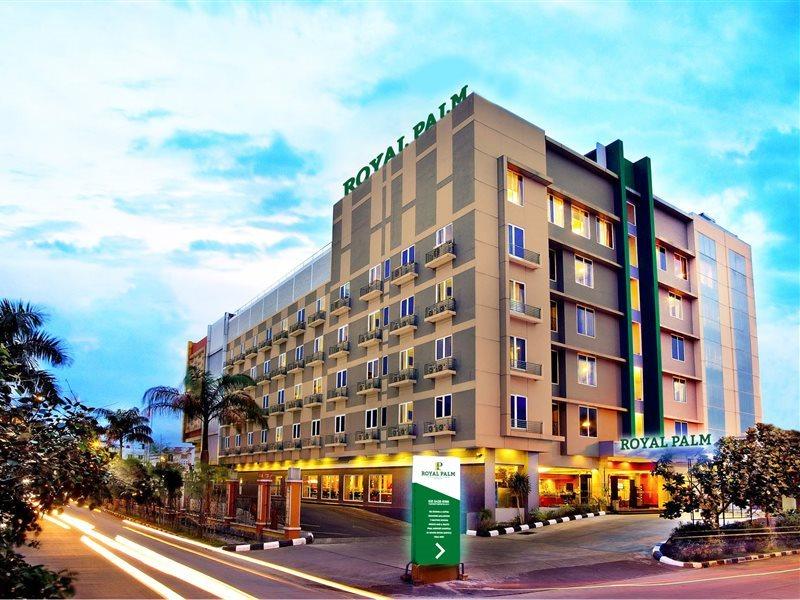 Royal Palm Hotel & Conference Center Cengkareng Cakarta Dış mekan fotoğraf